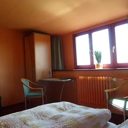 Inn Waldhaus Garni 3*